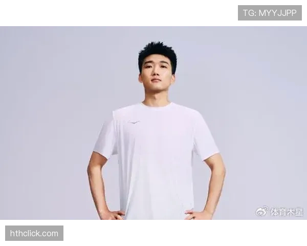 高亭宇训练完直接去吃十碗炸酱面,教练在后面追着喊别吃了 高亭宇训练完直接去吃十碗炸酱面,教练在后面追着喊别吃了